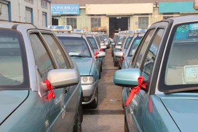 青島出租車確權改革一年，從24家增至5000家，“的哥的姐”翻身當老板